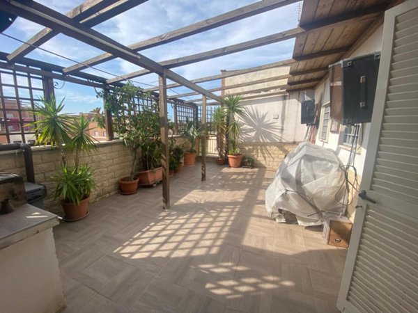 appartamento in vendita a Roma in zona Tre Pini - Poggio dei Fiori