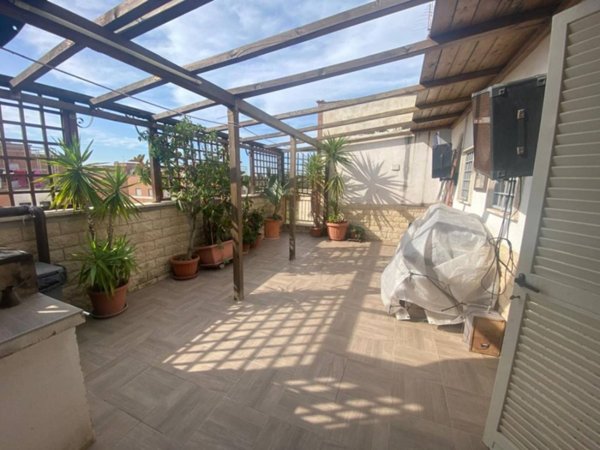 appartamento in vendita a Roma in zona Tre Pini - Poggio dei Fiori