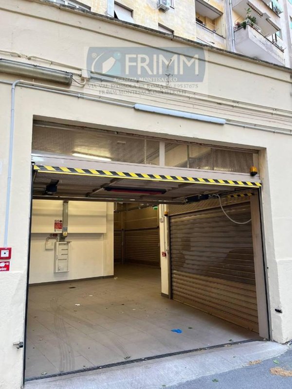 negozio in vendita a Roma in zona Monte Sacro/Talenti