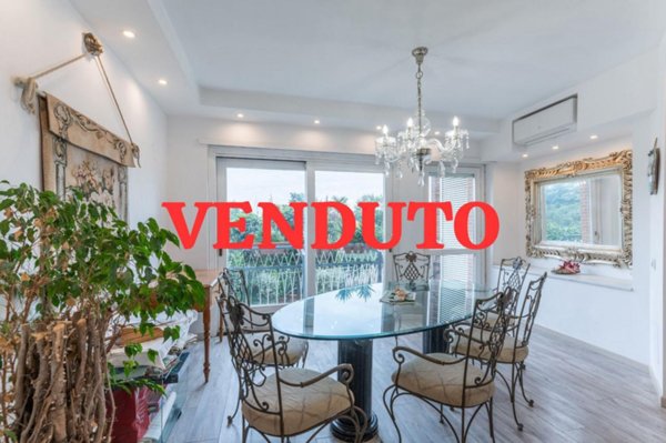 appartamento in vendita a Roma in zona Ardeatino