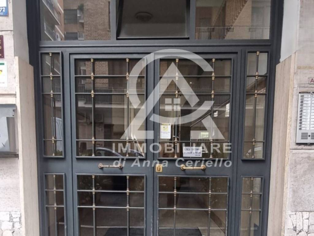 appartamento in vendita a Roma in zona Cinecittà