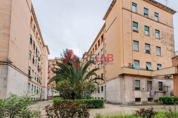 appartamento in vendita a Roma in zona Gianicolense