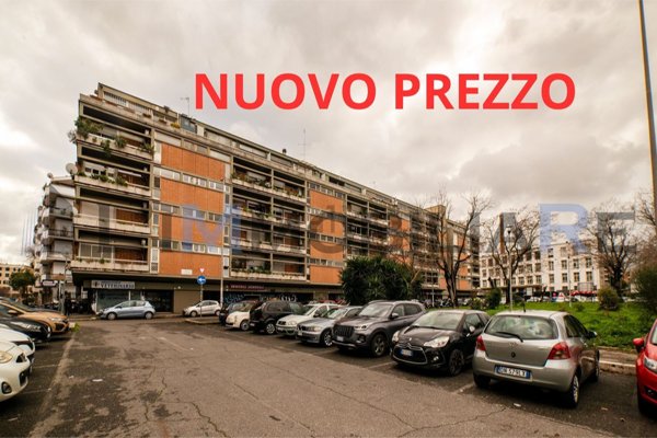 appartamento in vendita a Roma in zona Ostiense