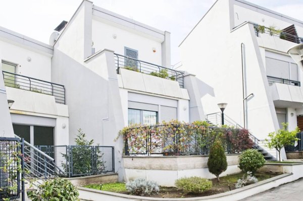 casa indipendente in vendita a Roma in zona Portuense