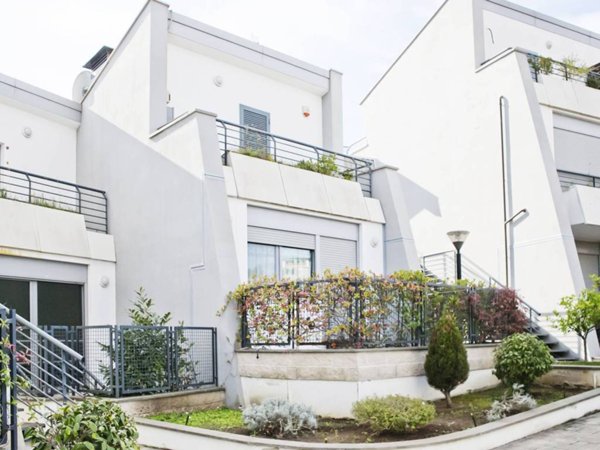 casa indipendente in vendita a Roma in zona Portuense