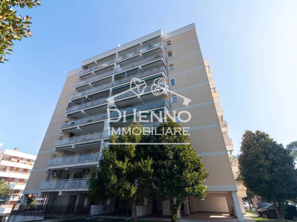 appartamento in vendita a Roma in zona Prima Porta