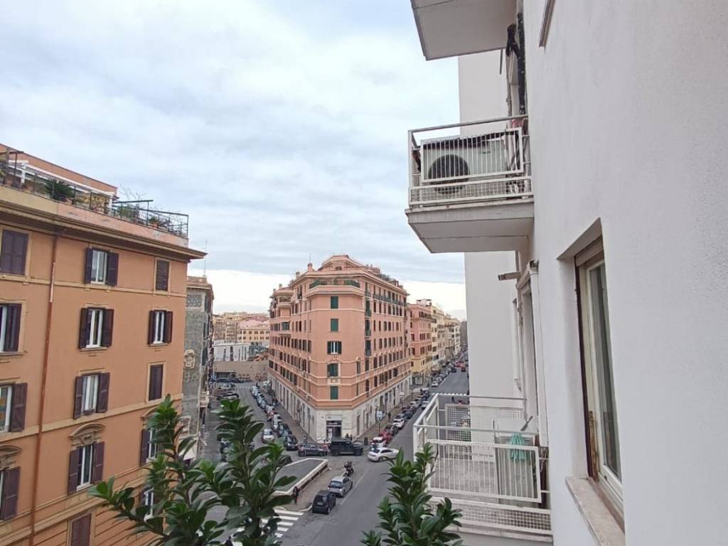 appartamento in vendita a Roma in zona Rione Prati