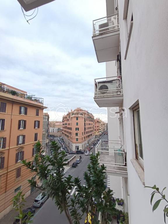appartamento in vendita a Roma in zona Rione Prati