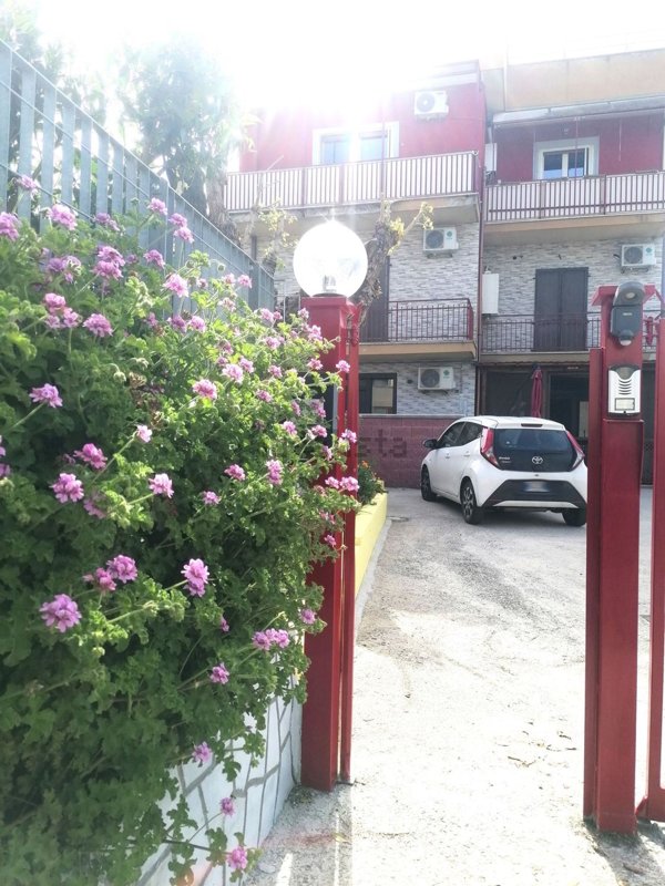 casa indipendente in vendita a Roma in zona Torre Gaia
