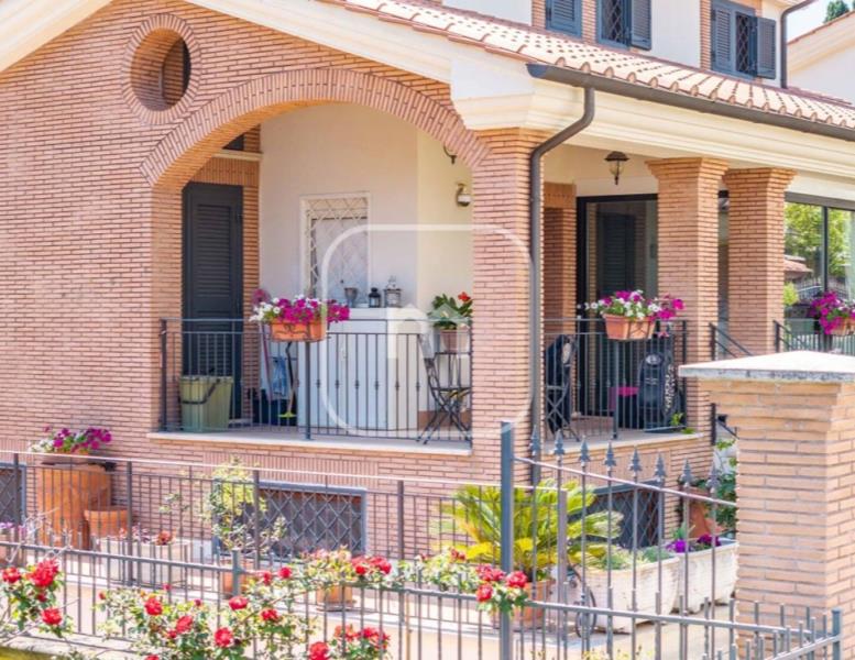 casa indipendente in vendita a Roma in zona Castelverde