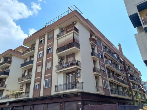 appartamento in vendita a Roma in zona Ostia
