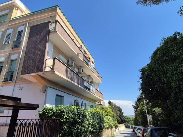 appartamento in vendita a Roma in zona Acilia