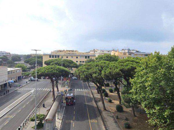 appartamento in vendita a Roma in zona Ostia