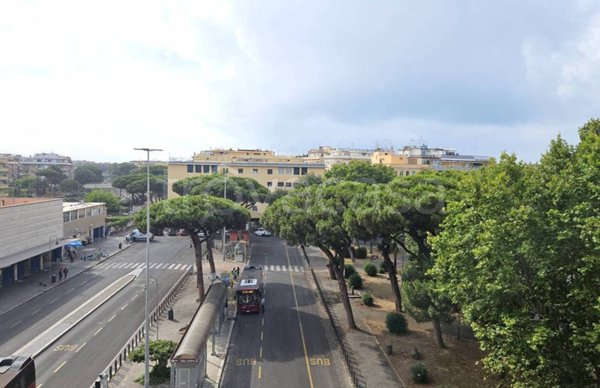appartamento in vendita a Roma in zona Ostia