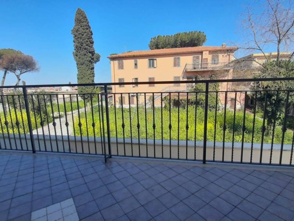 casa indipendente in vendita a Roma in zona Colle del Sole