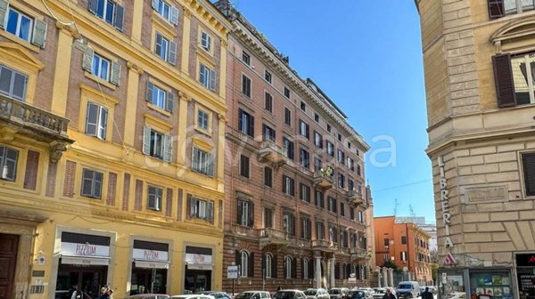 appartamento in vendita a Roma in zona Ludovisi/Sallustiano