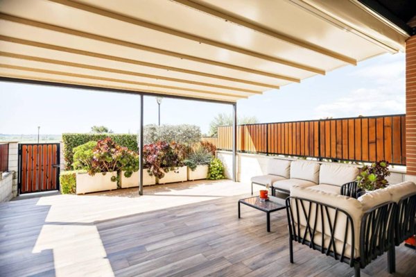 casa indipendente in vendita a Roma in zona Mezzocammino