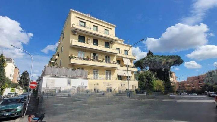 appartamento in vendita a Roma in zona Gianicolense