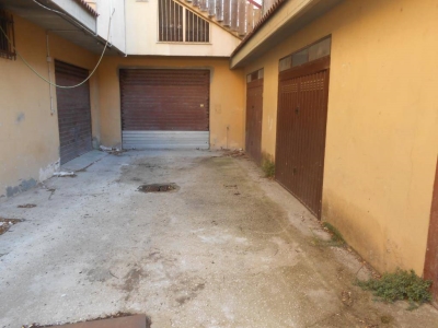 locale di sgombero in vendita a Roma