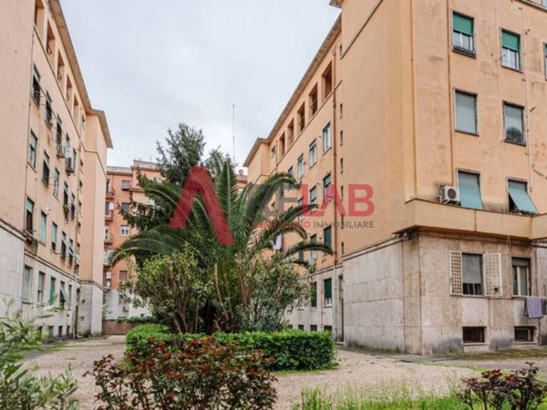 appartamento in vendita a Roma in zona Gianicolense