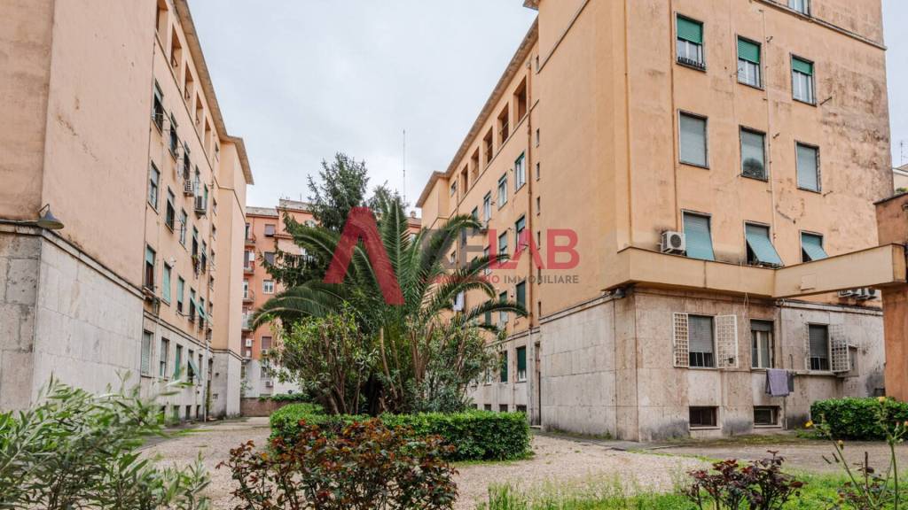 appartamento in vendita a Roma in zona Gianicolense