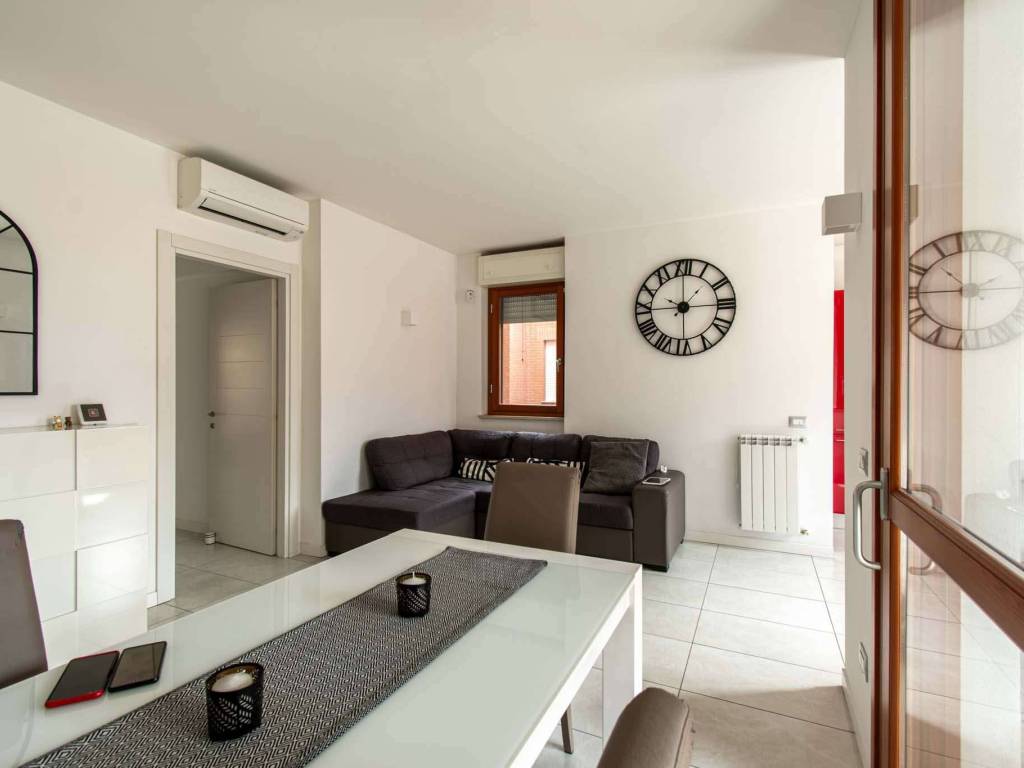 appartamento in vendita a Roma in zona Tor de' Cenci