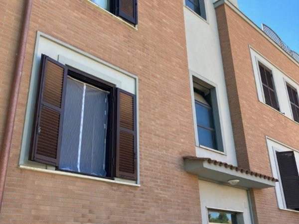 appartamento in vendita a Roma in zona Appio Claudio