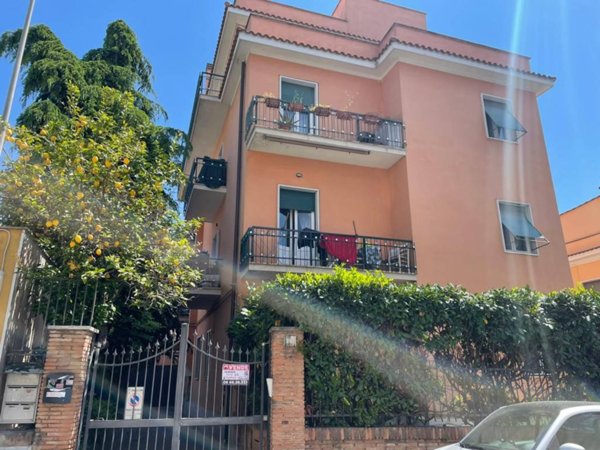 appartamento in vendita a Roma in zona Aurelio