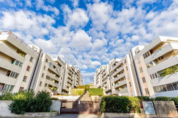 appartamento in vendita a Roma in zona EUR