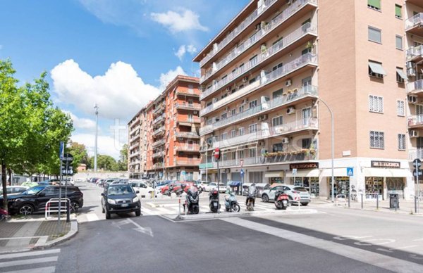 appartamento in vendita a Roma in zona Don Bosco