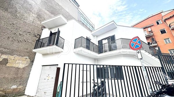 appartamento in vendita a Roma in zona Colle del Sole