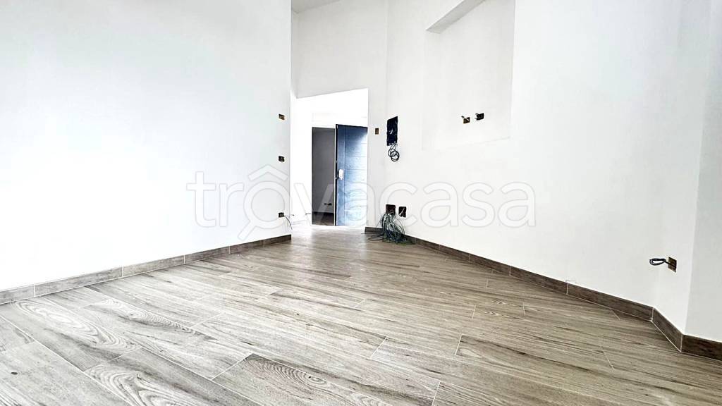 appartamento in vendita a Roma in zona Colle del Sole