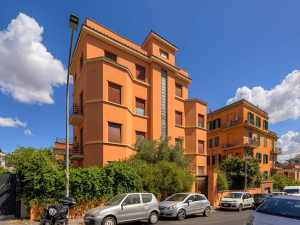 appartamento in vendita a Roma in zona Gianicolense