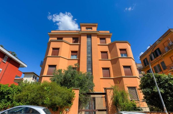 appartamento in vendita a Roma in zona Gianicolense