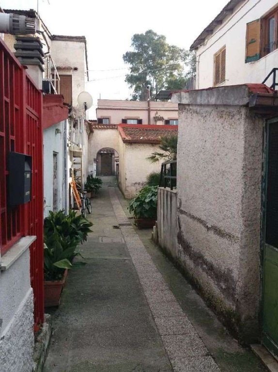 appartamento in vendita a Roma in zona Tuscolano