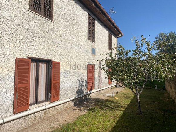 appartamento in vendita a Roma in zona Ostia Antica