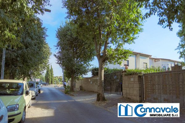 appartamento in vendita a Roma in zona Acilia