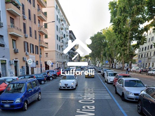 appartamento in vendita a Roma in zona Ostiense