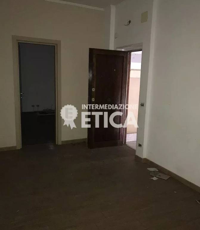 appartamento in vendita a Roma in zona Ardeatino