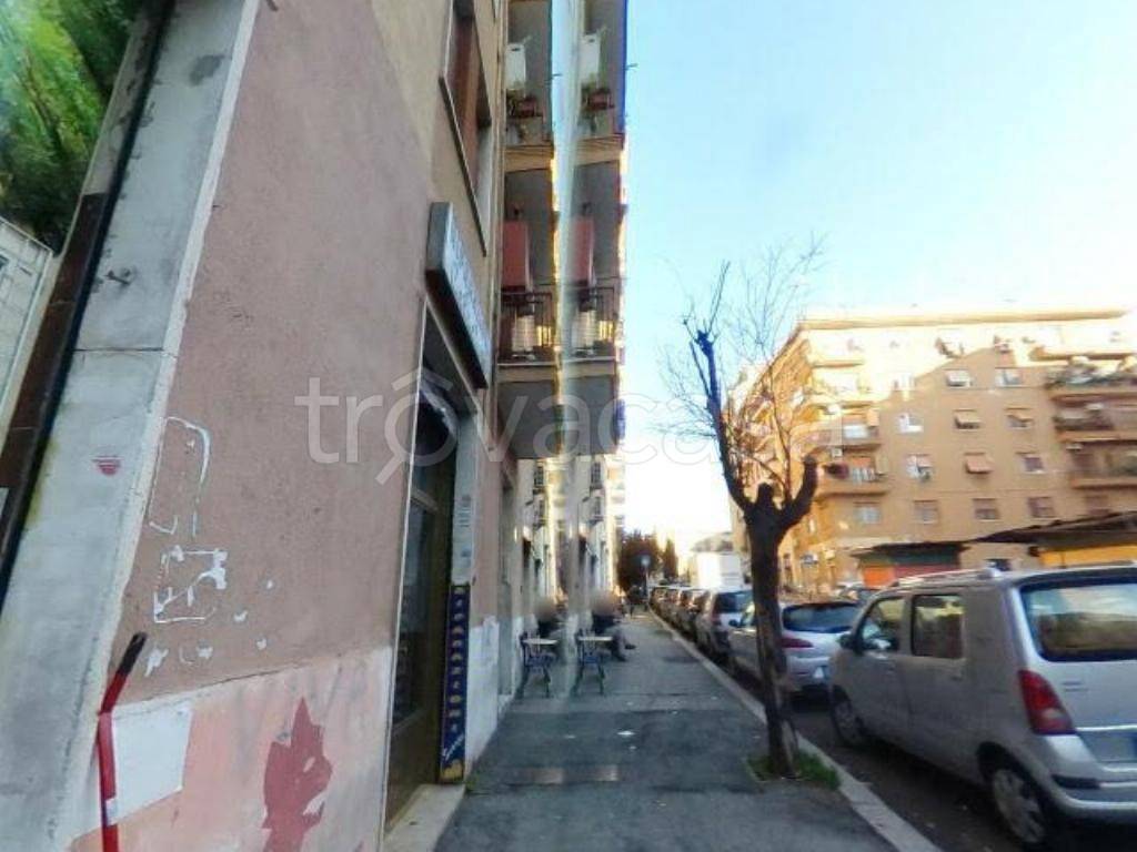 appartamento in vendita a Roma in zona Prenestino-Labicano