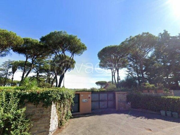 casa indipendente in vendita a Roma in zona Torricola