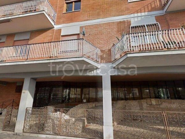 appartamento in vendita a Roma in zona Appio Claudio