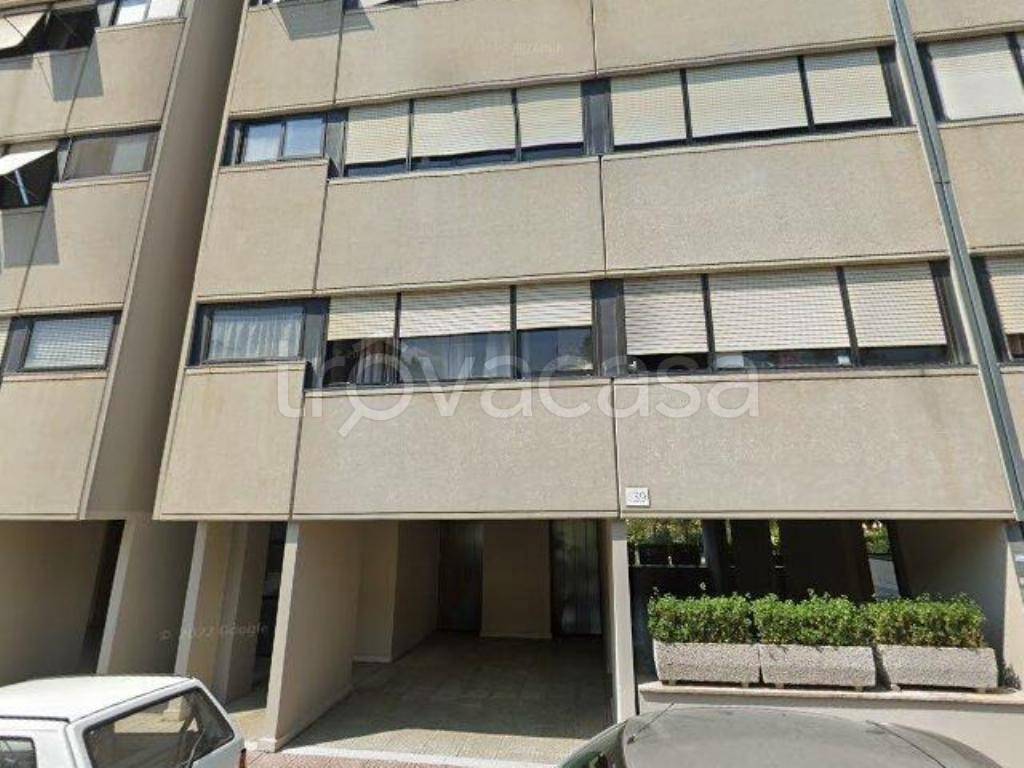 appartamento in vendita a Roma in zona Ostiense