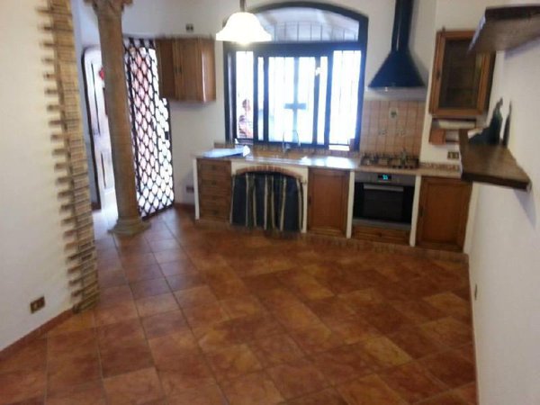 casa indipendente in vendita a Roma in zona Pantan Monastero