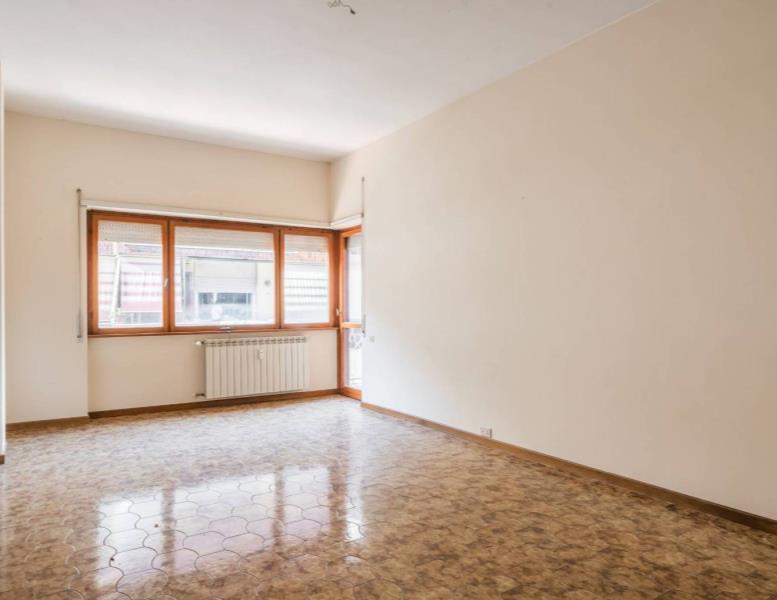 appartamento in vendita a Roma in zona Ostia