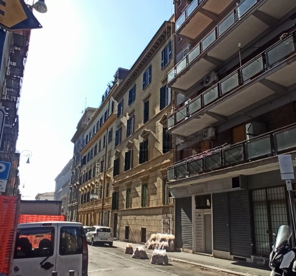 appartamento in vendita a Roma in zona Esquilino