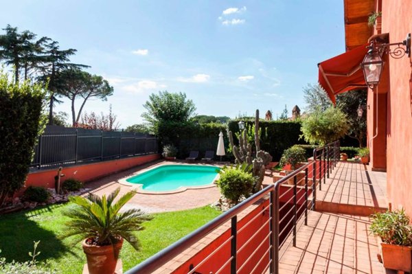 casa indipendente in vendita a Roma in zona Casal Monastero