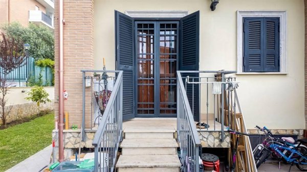 casa indipendente in vendita a Roma in zona Tor Bella Monaca