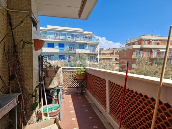 appartamento in vendita a Roma in zona Ostia