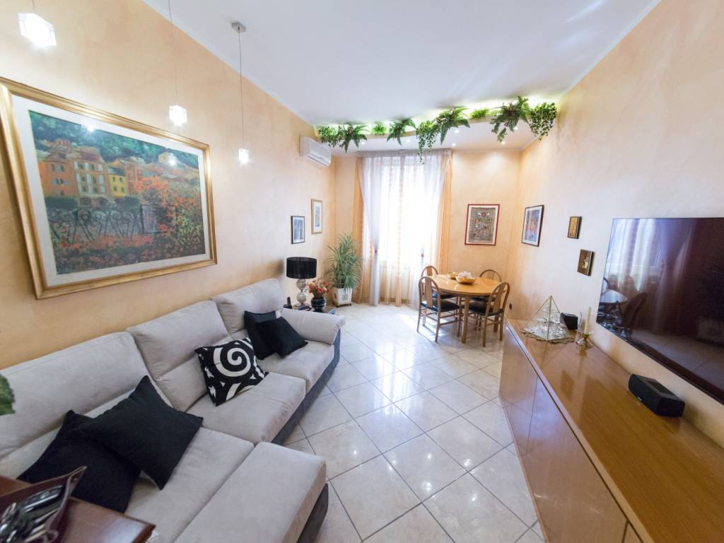 appartamento in vendita a Roma in zona Tuscolano